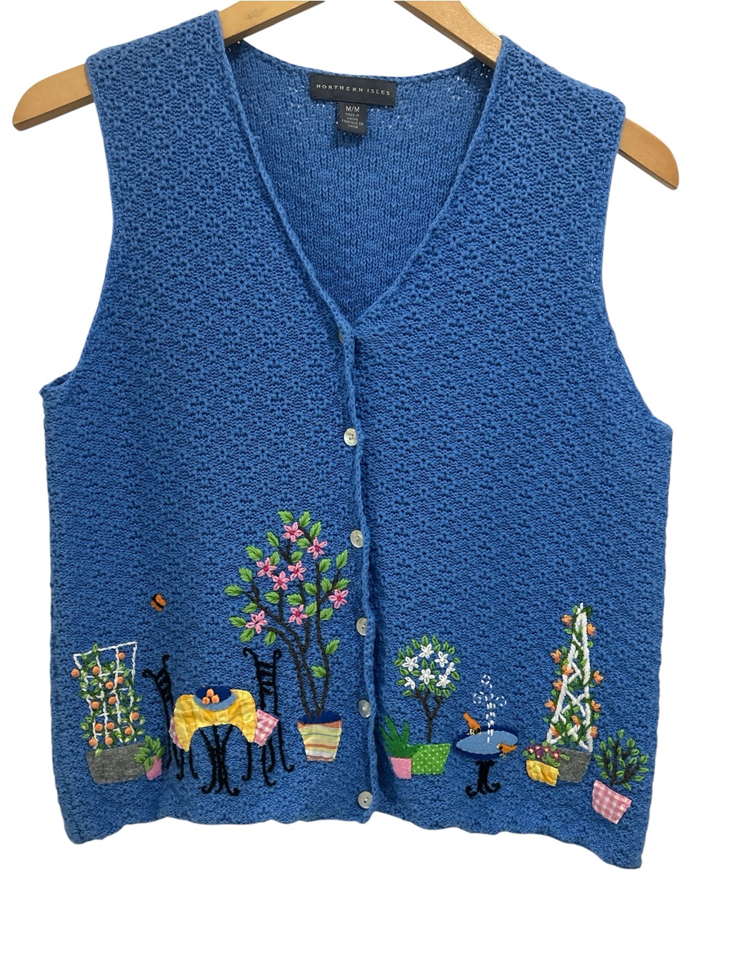 Northern Isles Vintage Garden Patio Plants Embroidered Blue Sweater Vest - M